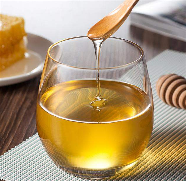 白酒解酒技巧：喝白酒如何能迅速解酒？