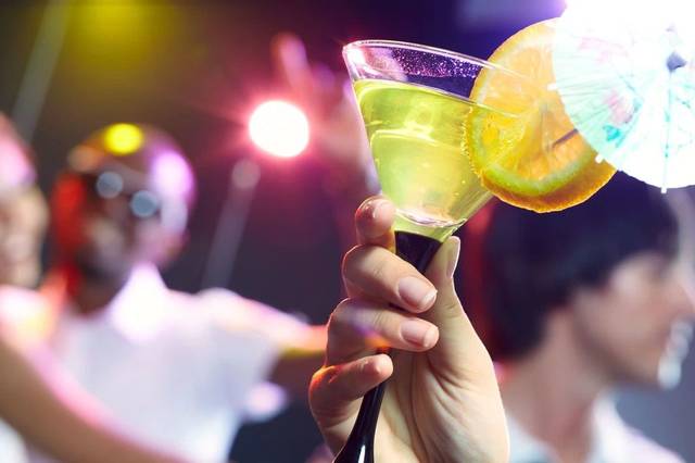 雞尾酒能和白酒混喝嗎？可以這樣喝