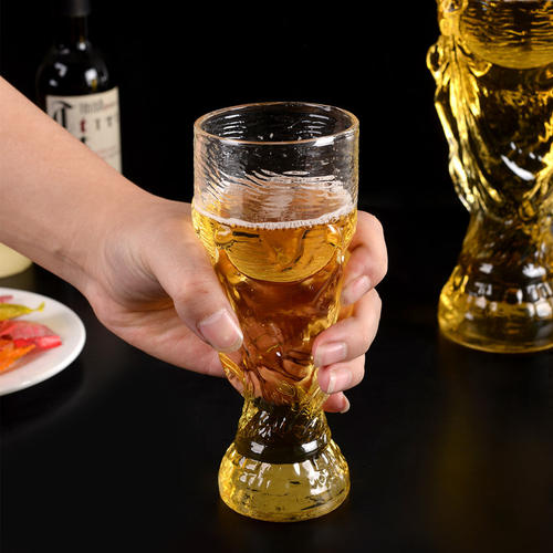 吃綠豆糕能喝啤酒嗎？吃綠豆糕喝啤酒好不好？