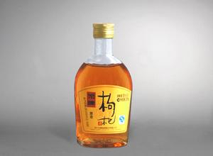 寧夏枸杞酒有什么好處？泡枸杞酒有什么小竅門？