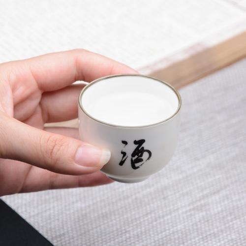 白酒為什么沒有保質(zhì)期標注？白酒釀造后怎么保存？