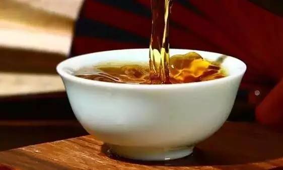 黃酒起白沫可以喝嗎？黃酒和料酒有什么區(qū)別