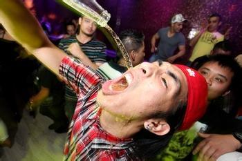 喝啤酒會長胖還是喝葡萄酒會長胖？怎樣喝酒不會長胖？