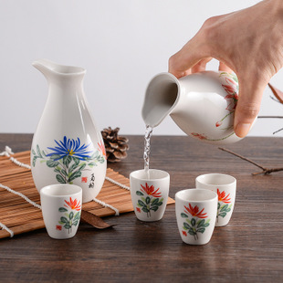 喝白酒如何選擇白酒杯？喝白酒的杯子有哪些？