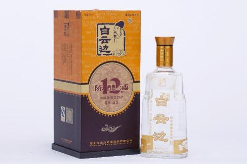 白云邊酒有哪些系列？白云邊酒的工藝特點(diǎn)是什么？