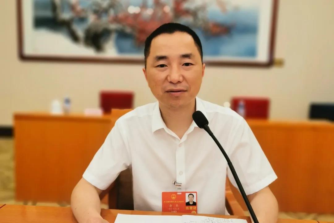 從余東的兩份建議，看舍得行業(yè)擔(dān)當(dāng)