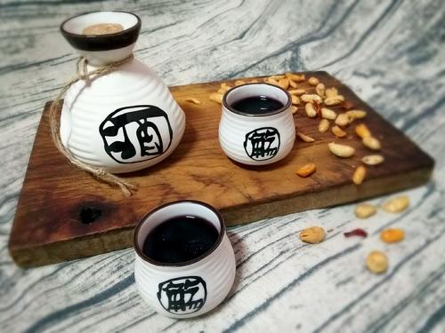 紫酒需要醒酒嗎？喝紫酒如何正確醒酒？