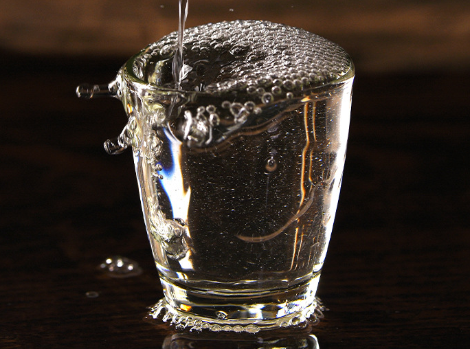 怎么自釀白酒，釀造白酒用什么原料