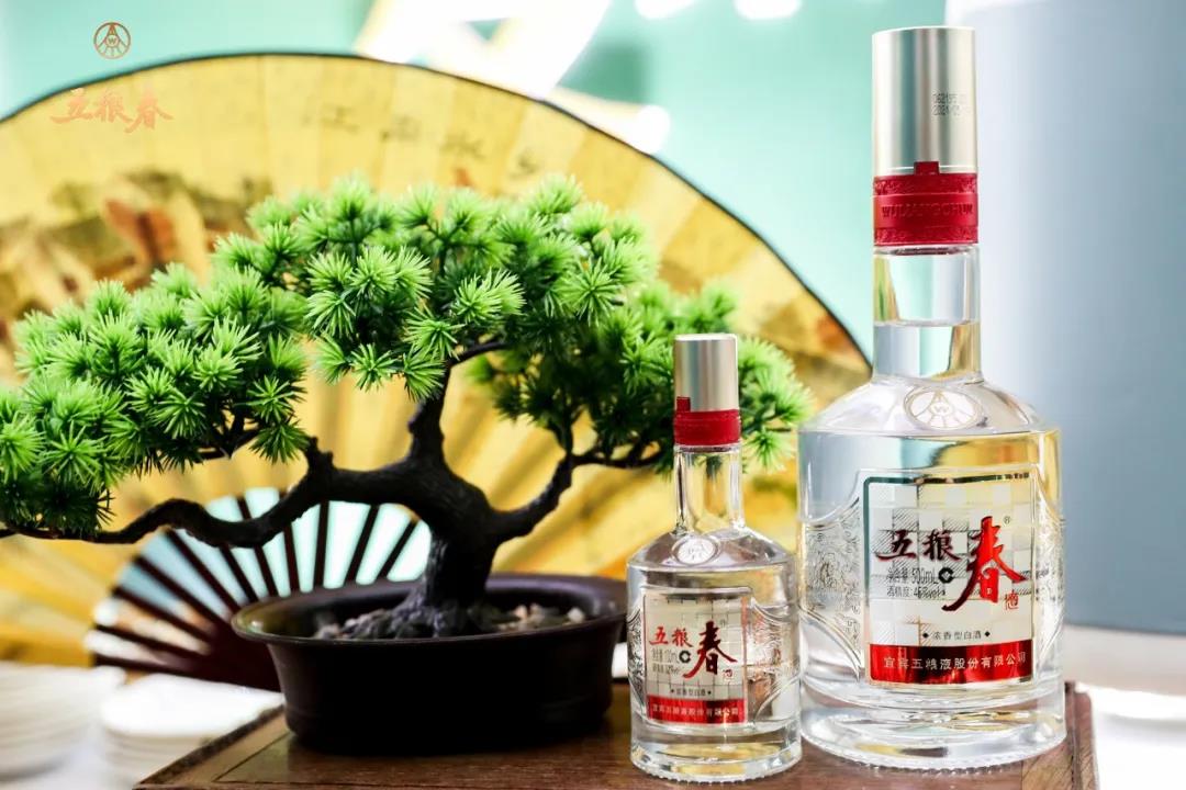 五糧春迭代煥新，劍指中高端“超級品牌”，