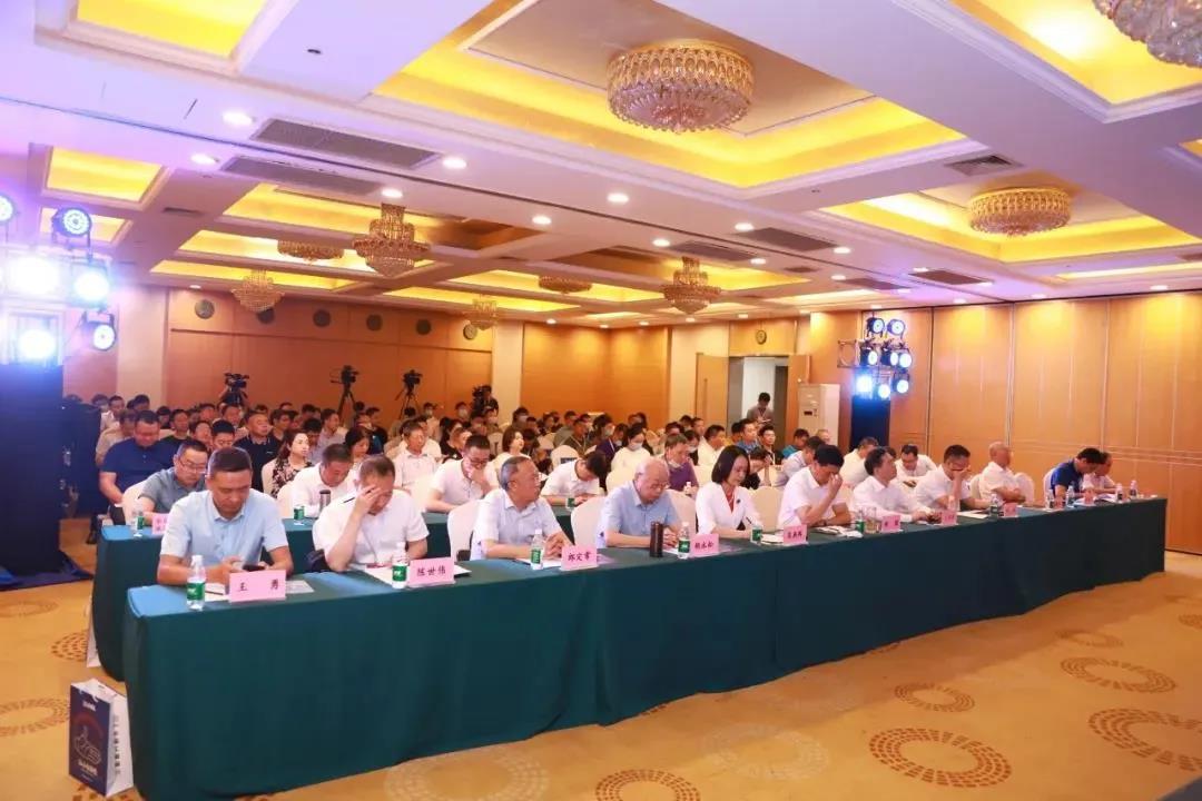 瀘州、江津聯(lián)手建白酒產(chǎn)業(yè)集群，將會(huì)碰撞出什么火花？