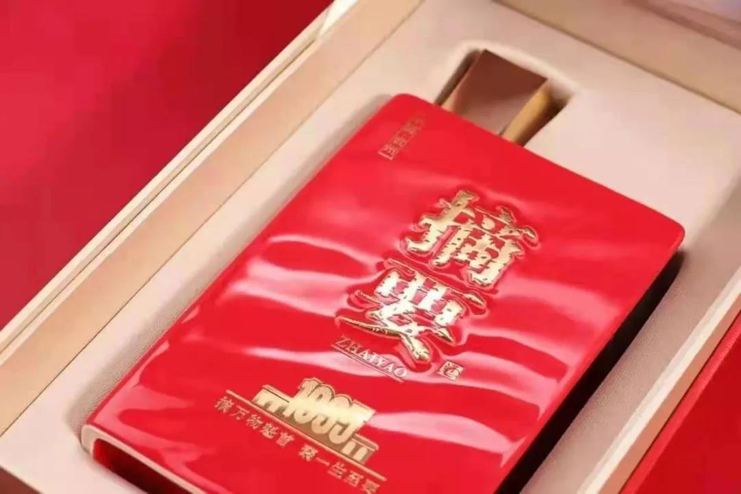 淡季不淡，摘要1935演繹1499元的實力派