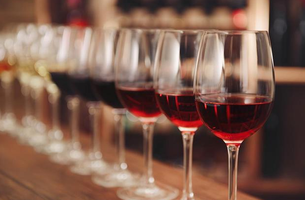 葡萄酒開瓶后要多久內(nèi)飲完？怎么保存？