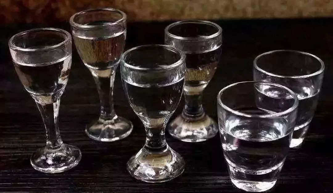 白酒的不同香型，不同香型的白酒代表