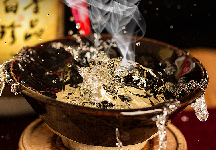 用陶壇儲(chǔ)存醬酒白酒品質(zhì)更好嗎？