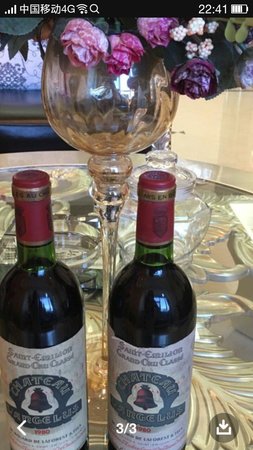 中裕紅酒多少錢(qián)一瓶(張?jiān)＜t酒多少錢(qián)一瓶)